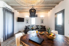 Villa Umbo by Mykonos Pearls