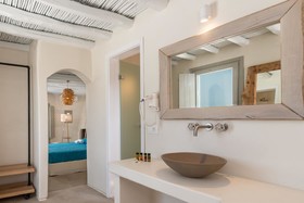 Legacy Suites Mykonos