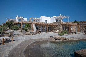 Khamsa Mykonian Suites