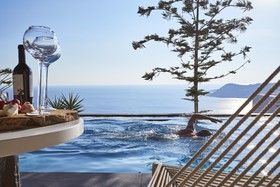 Myconian Utopia Relais & Chateaux