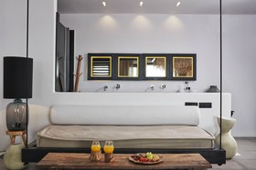 Myconian Utopia Relais & Chateaux