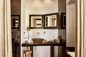 Myconian Utopia Relais & Chateaux