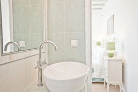 Niriides Homes & Villas