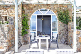 Niriides Homes & Villas