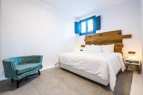 Portes Mykonos