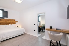 Portes Mykonos