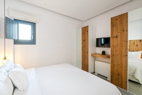 Portes Mykonos
