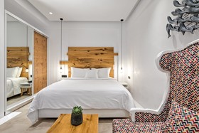 Portes Mykonos