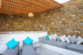 Myconian Crown Suites
