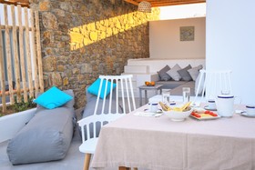 Myconian Crown Suites