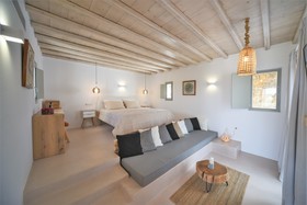 Myconian Crown Suites