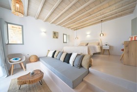 Myconian Crown Suites