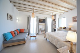 Myconian Crown Suites