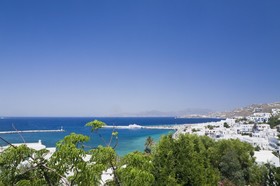 Studios & Suites Rania