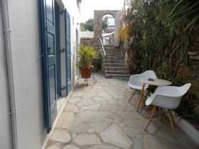 Studios & Suites Rania