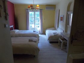 Studios & Suites Rania