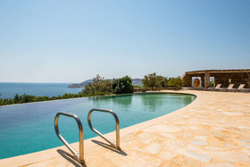Villa Aurora by The Pearls Collection