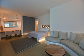 Villa Moonflower