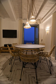 Villa Moonflower