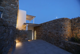 Villa Moonflower