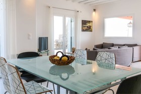 Villa Ortus White