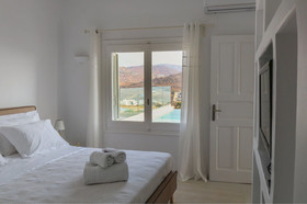 Villa Ortus White
