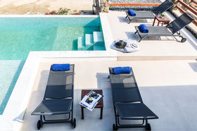 Villa Ortus White