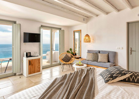 Mykonos Bliss Cozy Suites