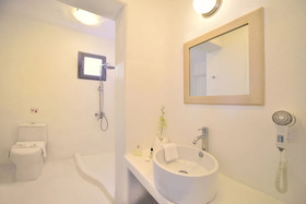 Pantheon Luxury Suites