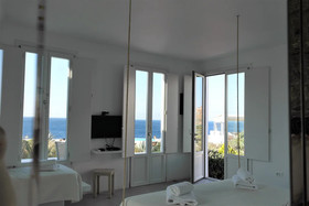 Pantheon Luxury Suites