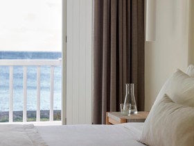 Bill & Coo Suites & Lounge