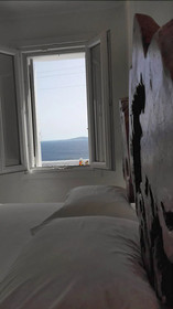 Flaskos Suites