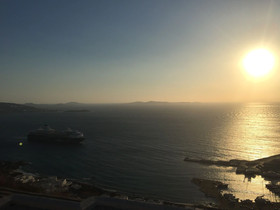 Flaskos Suites