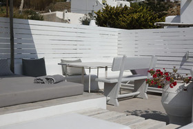 Flaskos Suites