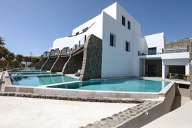 Aeonic Suites & Spa Mykonos