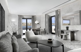 Aeonic Suites & Spa Mykonos