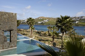 Aeonic Suites & Spa Mykonos