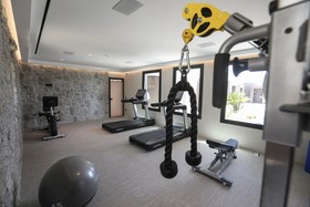 Aeonic Suites & Spa Mykonos