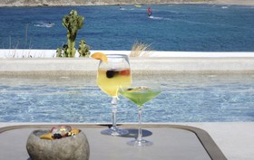 Aeonic Suites & Spa Mykonos