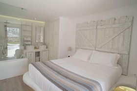 Axel Beach Mykonos