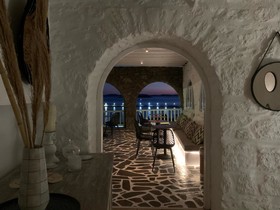 Yalos Hotel Sunset View