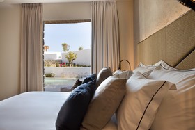 Aegon Mykonos, Autograph Collection
