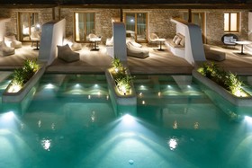Aegon Mykonos, Autograph Collection