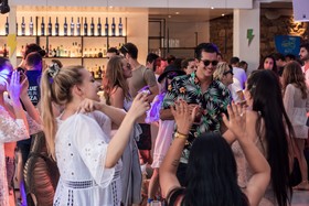 Aegon Mykonos, Autograph Collection