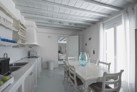 Amaris Residence