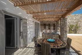 Amaris Residence