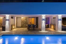 Amperian Mykonos Suites