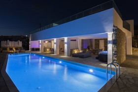 Amperian Mykonos Suites