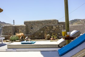 Amperian Mykonos Suites