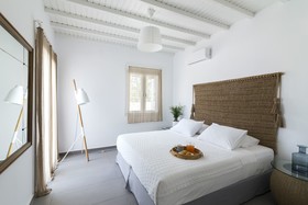 Amperian Mykonos Suites